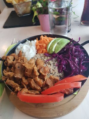 Gyros bowl #Veganuary at Veggiezz - Am Salzgriess in Vienna