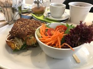 Low carb burger. at Veggiezz - Am Salzgriess in Vienna