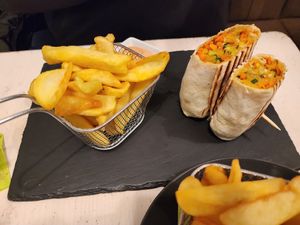 Chick'n Curry wrap at Veggiezz - Am Salzgriess in Vienna