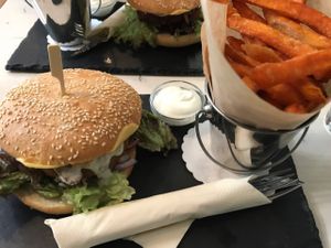 Farmer burger w sweet potato fries at Veggiezz - Am Salzgriess in Vienna