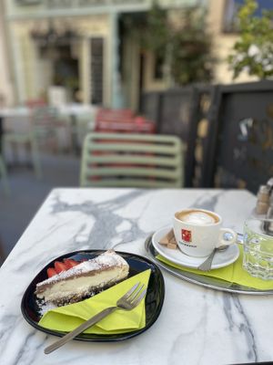   at Veggiezz - Am Salzgriess in Vienna