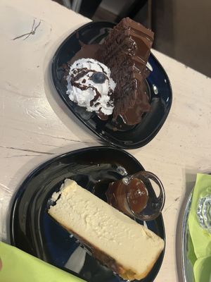 Sacher torte and kasenkuchen  at Veggiezz - Am Salzgriess in Vienna