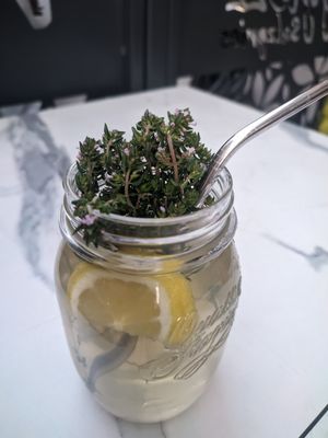 Thyme and lemon lemonade at Veggiezz - Am Salzgriess in Vienna