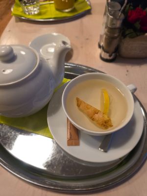 Herbal tea at Veggiezz - Am Salzgriess in Vienna