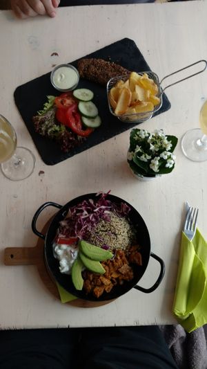 Seitan Pfeffer Steak & Gyros Bowl   at Veggiezz - Am Salzgriess in Vienna
