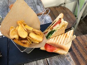 The club, so good! at Veggiezz - Am Salzgriess in Vienna