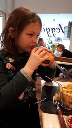 Yummy for every age 🍔 at Veggiezz - Am Salzgriess in Vienna