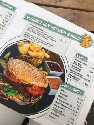 Awesome menu at Veggiezz - Am Salzgriess in Vienna