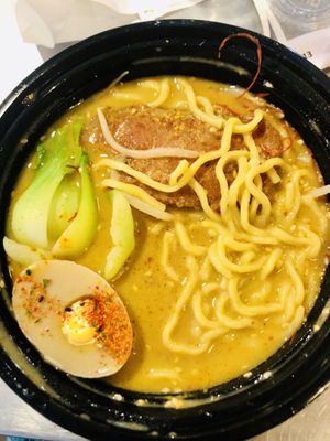 Spicy 🌶 with vegan pork and egg at Ramen Hood in Los Angeles