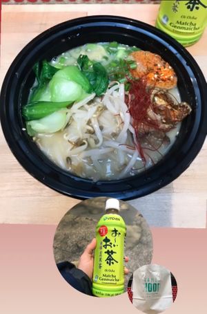 yummy 😋   at Ramen Hood in Los Angeles