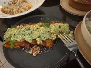 Tofu steak & guac 10/10  at KafeNAsanat in Istanbul
