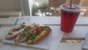 3 kinds of differents chlebíček and homemade lemonade at Chlebíček Store in Prague