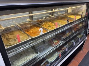 6 of 7 curries were vegan  at Punjabi Grocery & Deli in New York City
