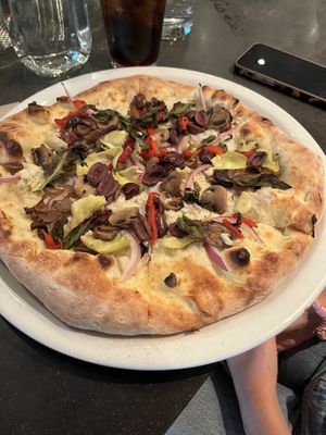Vegetable pizzaa  at Famoso Neapolitan Pizzeria in Jasper