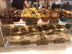 Yummy veggie/vegan cupcakes and pancakes at Fresca in Hong Kong Island