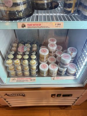 Bottom left vegan selection box at Lancaster Cupcake in Lancaster