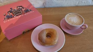 Pumpkin Spice Donut & Latte at Brammibal's Donuts - Maybachufer in Berlin