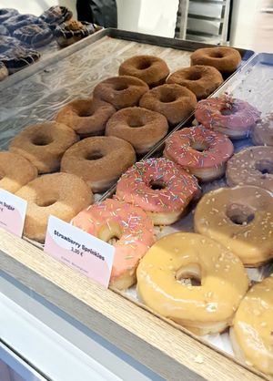 unfilled donuts #Veganuary at Brammibal's Donuts - Maybachufer in Berlin