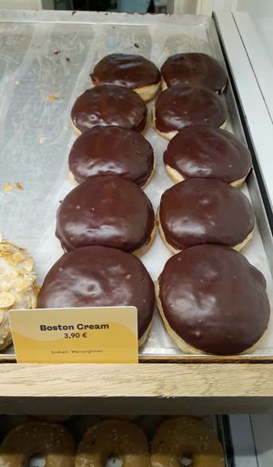 Boston Cream #Veganuary at Brammibal's Donuts - Maybachufer in Berlin