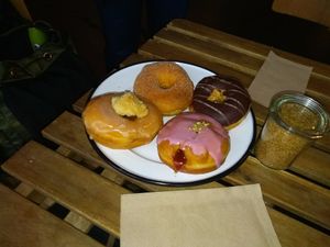 We had:
- cinnamon
- chocolate peanut fudge
- mulled wine
- apple crumble
They were all delicious! :) at Brammibal's Donuts - Maybachufer in Berlin