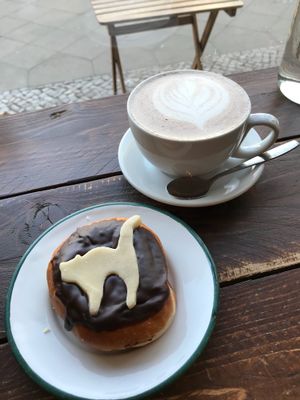 Hot chocolate & chocolate filled donut at Brammibal's Donuts - Maybachufer in Berlin