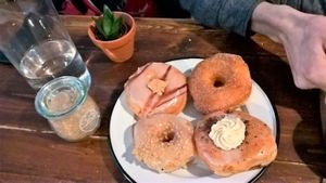 Sélection de donuts at Brammibal's Donuts - Maybachufer in Berlin