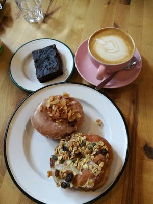donuts n brownie at Brammibal's Donuts - Maybachufer in Berlin