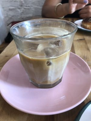 4€ for this small coffee 😡😡😡😡 at Brammibal's Donuts - Maybachufer in Berlin