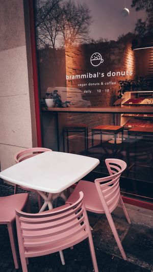 Coffeeshop at Brammibal's Donuts - Maybachufer in Berlin