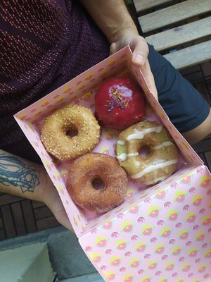 box 10.5 €, salty caramel, matcha, cinnamon and pistachio.  at Brammibal's Donuts - Maybachufer in Berlin