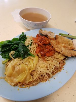 $2.50 wanton mee add on a chicken chop @$1 at New Tokyo Vegetarian 新东京 in Northeast Singapore