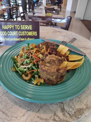 Medium size lunch 17$ at The Green Lime Eco-Cafe and Juice Bar in Bridgetown