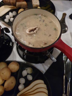 Mushroom fondue at Samses in Zurich