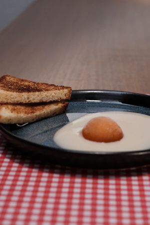 vegan Dessert at Samses in Zurich