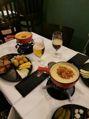 Vegan Fondue Month in December at Samses in Zurich