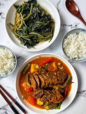 Dinner takeaway at Ru Lai 如来斋 in Central Singapore