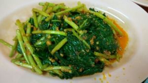 fried sweet potatoes leaves with sambal at Ru Lai 如来斋 in Central Singapore