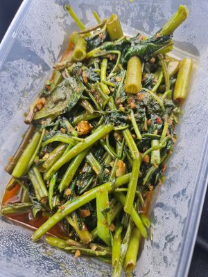 Bitter chilli Kangkong ~ 26/10/22 at Ru Lai 如来斋 in Central Singapore
