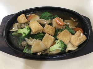 Hot plate beancurd without egg at Ru Lai 如来斋 in Central Singapore