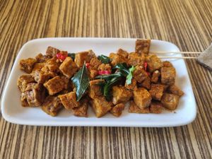 Tempeh Cubes at Lutan 21 滷談21蔬食藥膳養生館 in Malacca
