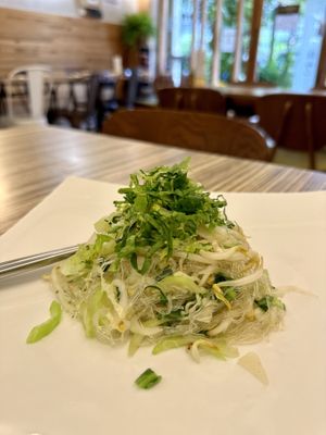 Glass noodles   at Lutan 21 滷談21蔬食藥膳養生館 in Malacca
