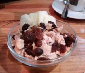 Awesome vegan dessert not listed in the menu at La Hummuseria in Madrid