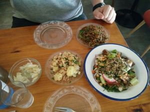 Tapas y ensalada at La Hummuseria in Madrid