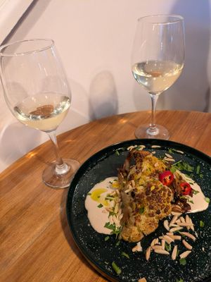 Golden cauliflower at La Hummuseria in Madrid