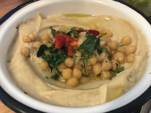 Hummus clásico  at La Hummuseria in Madrid