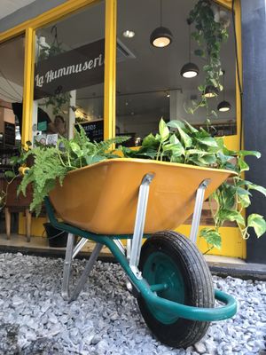 Entrance at La Hummuseria in Madrid