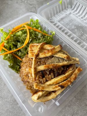 MA04 Claypot Mushroom Multi-grain Rice 瓦煲菇类五谷饭 (with Soup)
Take Away RM 15.90 at Newstart Health Kitchen in Cheras