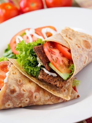 AENON HEALTH KITCHEN VEGGIE WRAP:  Delicious western delight…healthy oats and nuts patty in wholemeal wrap!

HEALTH TIP:  Oats are a whole-grain cereal, good source of fibre, vitamins, minerals and antioxidants.  Whole oats are the only source of a unique group of antioxidants called avenanthramides, believed to have protective effects against heart disease.  They also contribute to lowering blood sugar and cholesterol levels.  Source:  Google.
 at Newstart Health Kitchen in Cheras