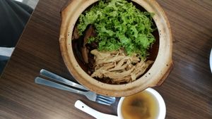 2️⃣Claypot Mushroom Rice RM13.90 - didn't really have the claypot taste but was pretty nice too
 at Newstart Health Kitchen in Cheras