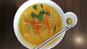 1️⃣Nyonya Laksa (big) RM11.90 - I LOVED this. Would totally order it again.
 at Newstart Health Kitchen in Cheras